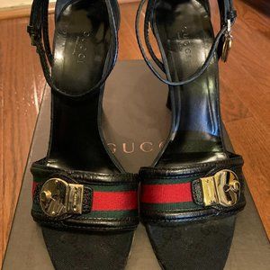 Gucci Red and Green Sandal  Size 38.5 (8.5 US)